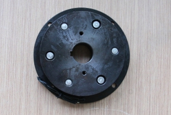 RS3703製動線圈